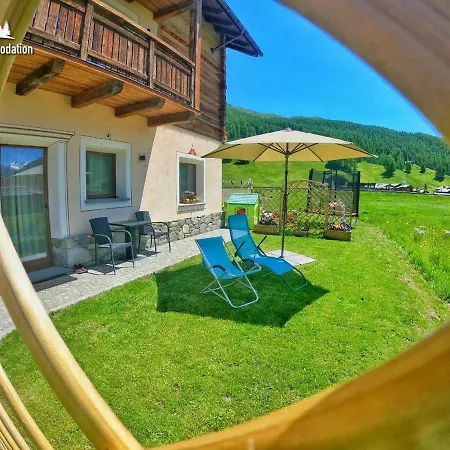 Al Bait Da Valeriano By Livigno Accomodation Exterior photo